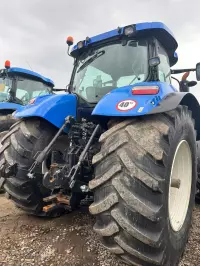tractor new holland 2012