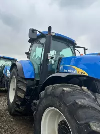 tractor new holland 2012