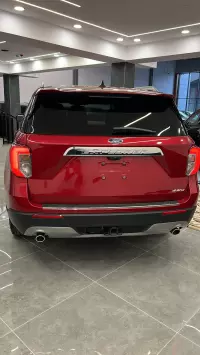 a beautiful car