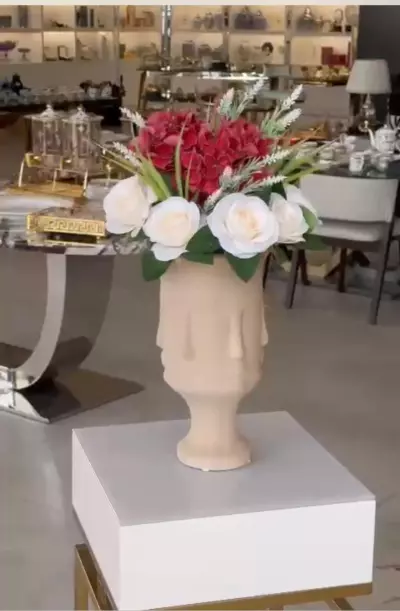 vase