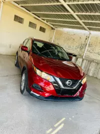 Nissan rogue car