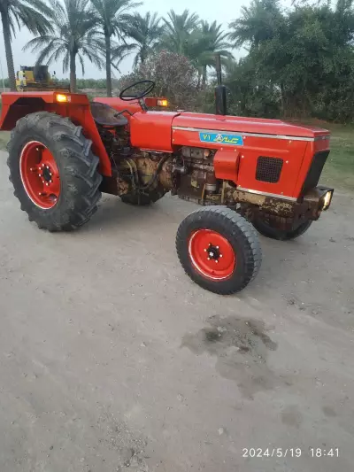 Tractor