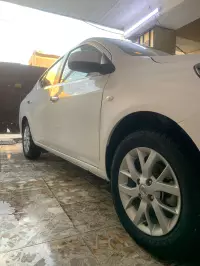 Nissan Sunny car