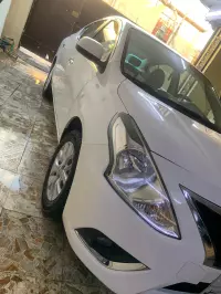 Nissan Sunny car