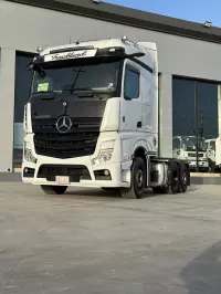 trailer head car