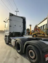 trailer head car
