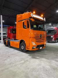 trailer head car