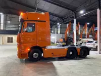 trailer head car