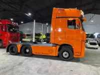trailer head car