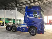 trailer head car