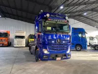 trailer head car