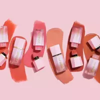 Liquid blusher