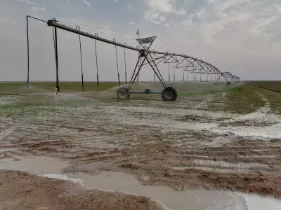 Pivot irrigation system