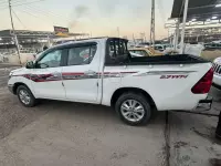ئۆتۆمبێلی تۆیۆتا هایلۆکس بۆ فرۆشتن