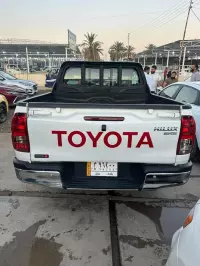 ئۆتۆمبێلی تۆیۆتا هایلۆکس بۆ فرۆشتن