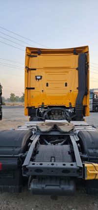 trailer head