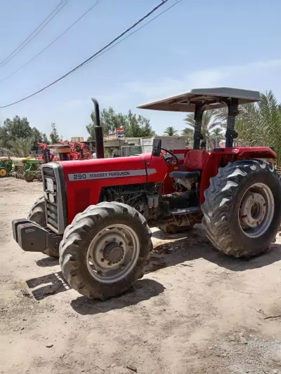 Agricultural tractor