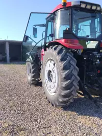 Tractor 