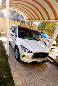 Infiniti car for sale