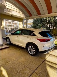 Infiniti car for sale