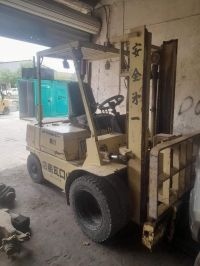 Forklift