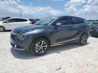 Kia Sportage car