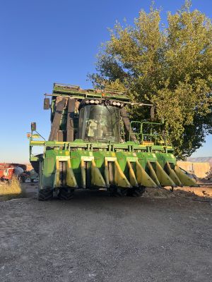John Deere Cp 690