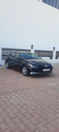 Elantra araba