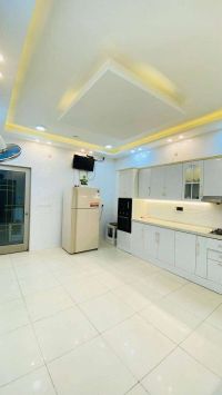 Independent_House
