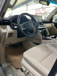 Land Cruiser