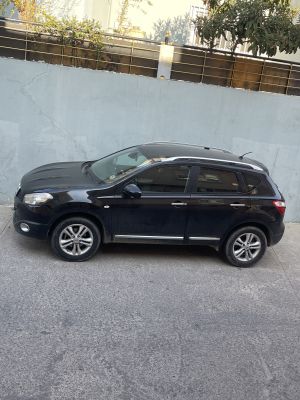 Nissan arabası