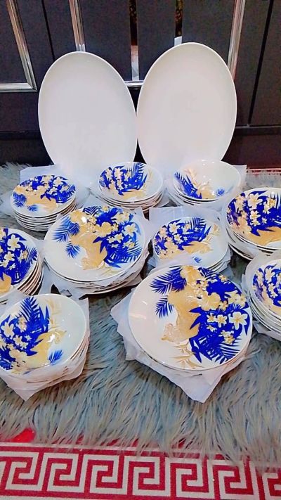 Porselen yemek takımı