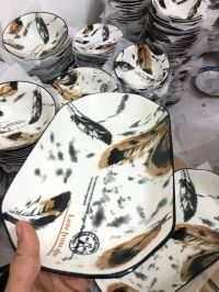 Porselen yemek takımı