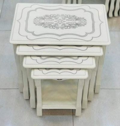 Üst üste binen davul seti