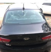 Kia Rio > 🚗 Seçtiğiniz şoför/şoförlerle kiralık modern araç ✅ Kendini işine adamış ve deneyimli genç bir şoför ✅ Saygılı ve kibar bir kadın şoför