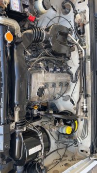 شاحنة نيسان