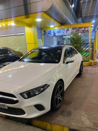 ئۆتۆمبێلێکی جۆری 220 مێرسیدس 2021